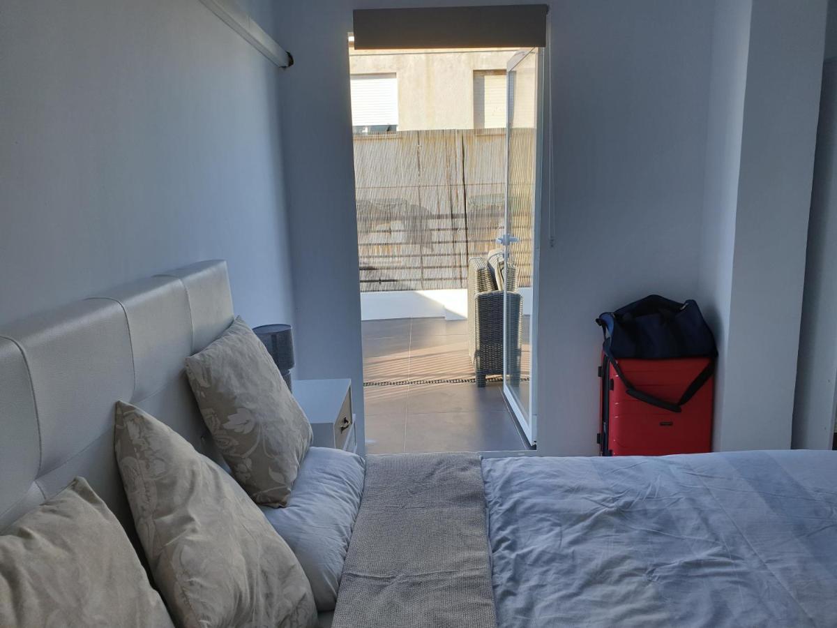 Beachside Apartment In Torrevieja Extérieur photo